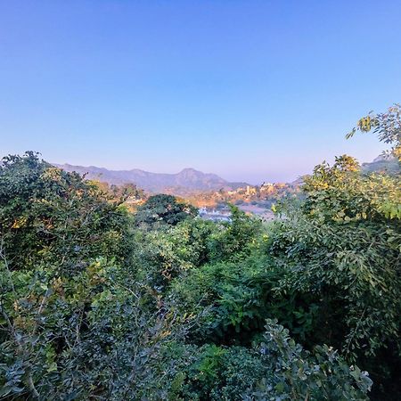 Villa Dude Ranch Mount Abu Esterno foto