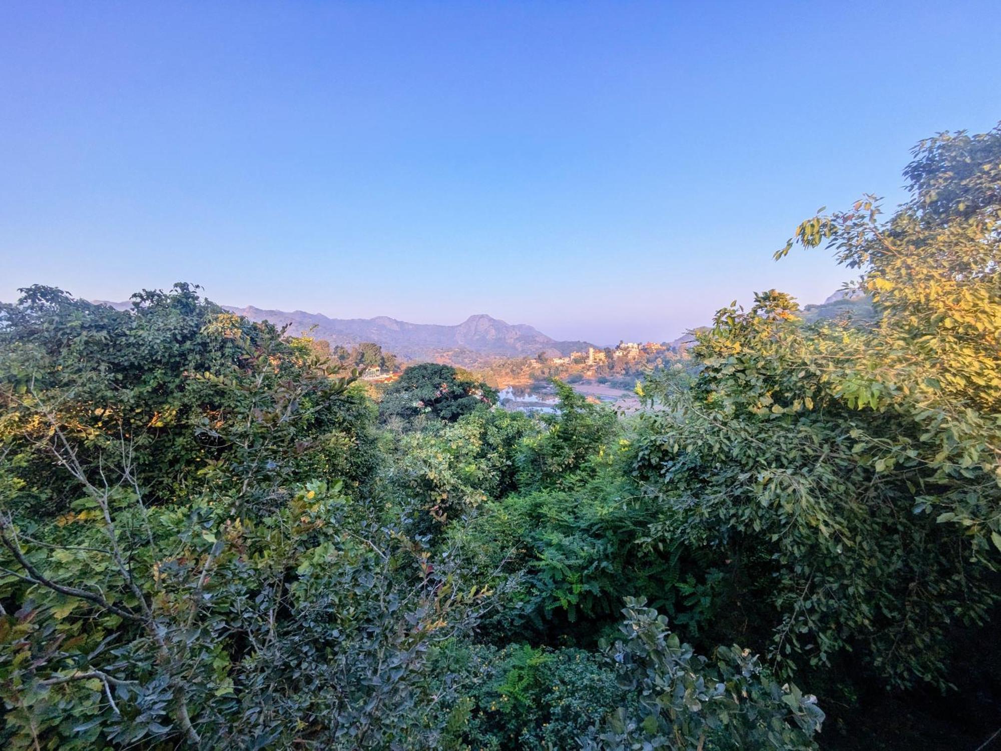 Villa Dude Ranch Mount Abu Esterno foto