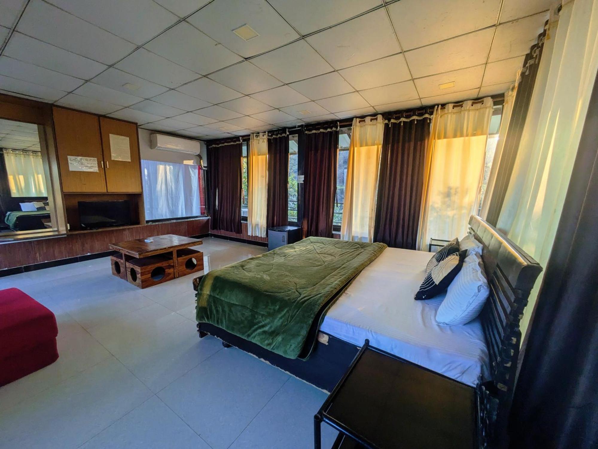 Villa Dude Ranch Mount Abu Esterno foto